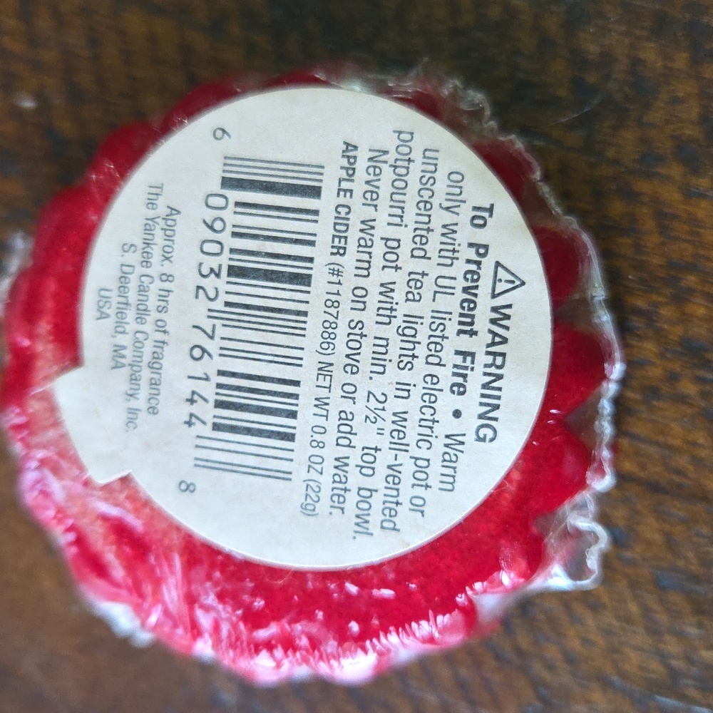 1 Yankee Candle Tarts APPLE CIDER NEW 0.8 oz each - Picture 2 of 2